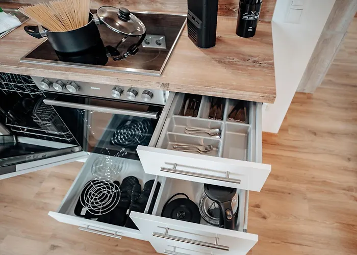 Boardinghouse Victory