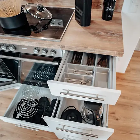 Boardinghouse Victory